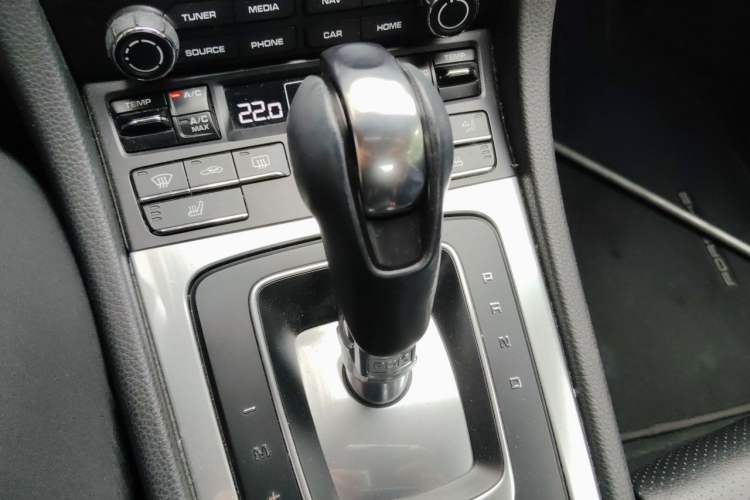 Used Porsche 718 2020 Cayman 2.0T Gear Lever