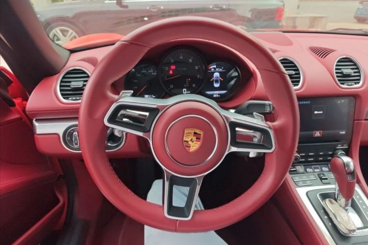Used Porsche 718 2020 Boxster 2.0T Interior 1