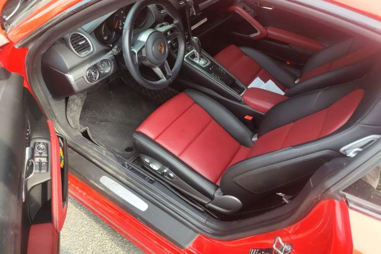 Used Porsche 718 2020 Cayman 2.0T Left Front Seat