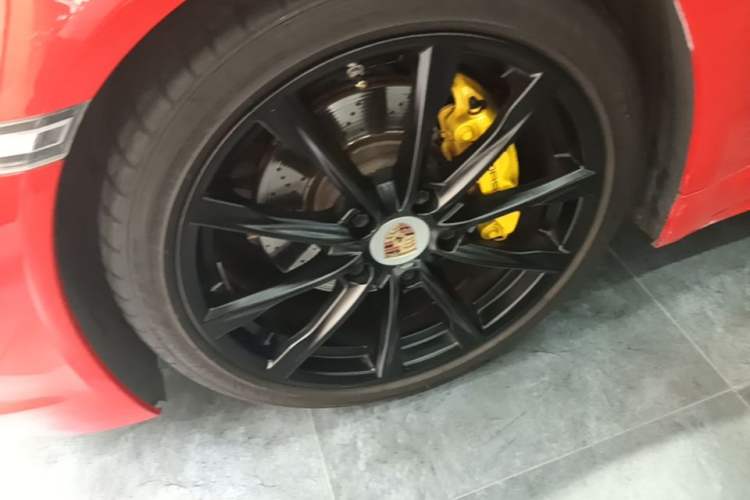 Used Porsche 718 2020 Boxster 2.0T Left Front Wheel Hub