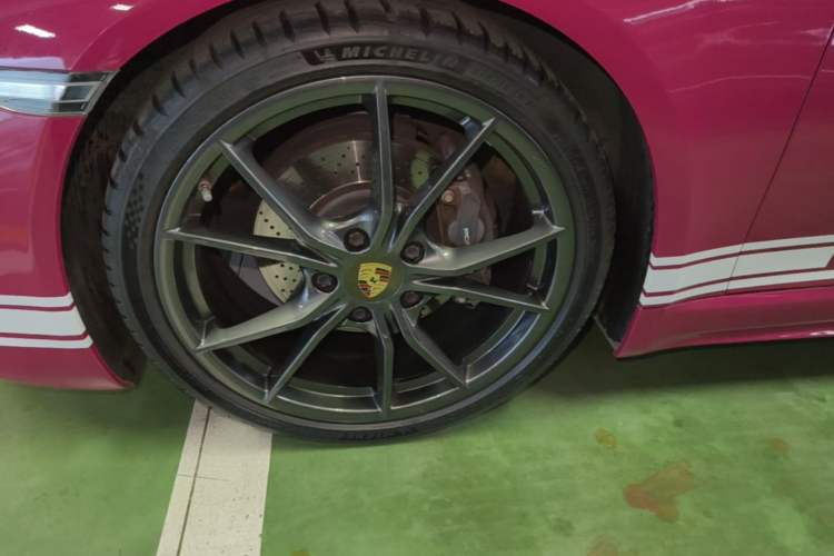 Used Porsche 718 2020 Boxster 2.0T Left Front Wheel Hub