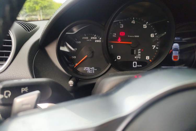Used Porsche 718 2020 Cayman 2.0T Odometer Close Up
