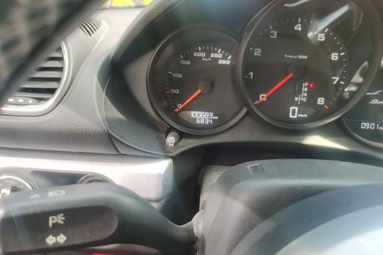 Used Porsche 718 2020 Boxster 2.0T Odometer Close Up
