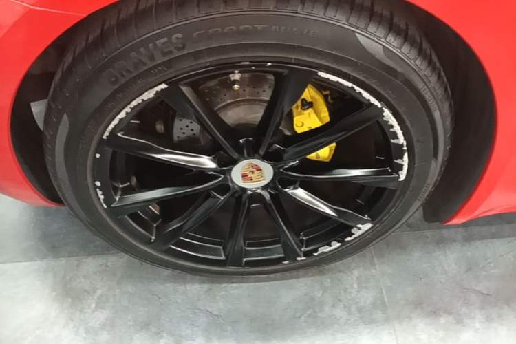Used Porsche 718 2020 Boxster 2.0T Right Rear Wheel Hub