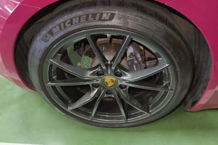 Used Porsche 718 2020 Boxster 2.0T Right Rear Wheel Hub