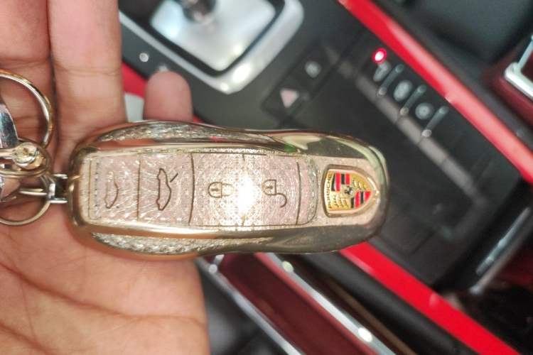 Used Porsche 718 2020 Cayman 2.0T Vehicle Key