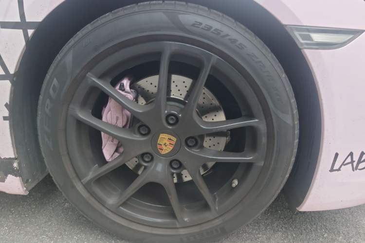 Used Porsche 718 2020 Cayman 2.0T Right Front Wheel Hub
