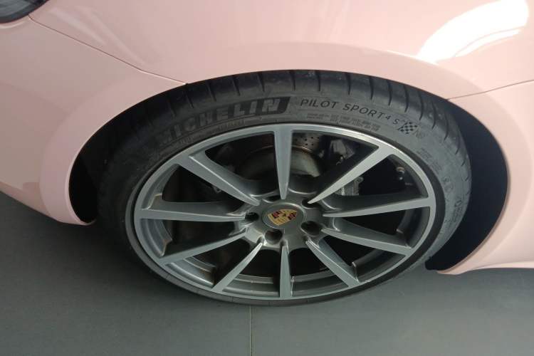 Used Porsche 718 2020 Boxster 2.0T Right Rear Wheel Hub