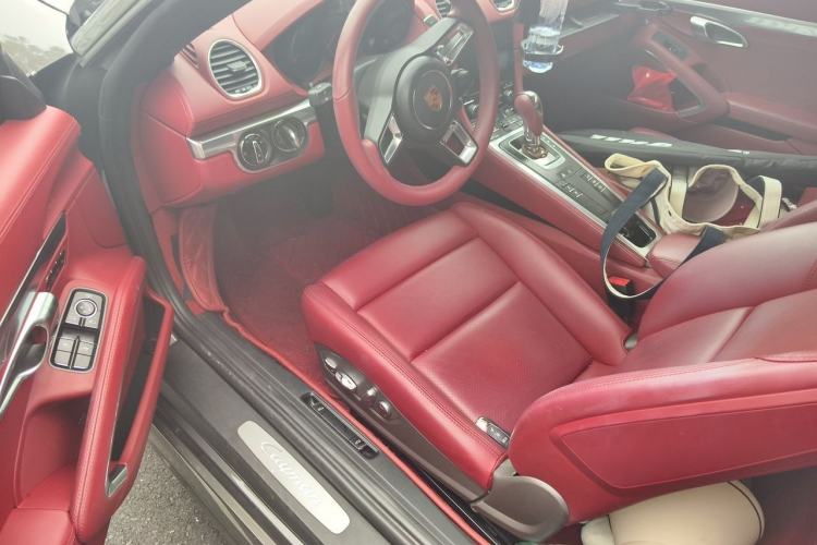 Used Porsche 718 2020 Cayman 2.0T Driver Seat