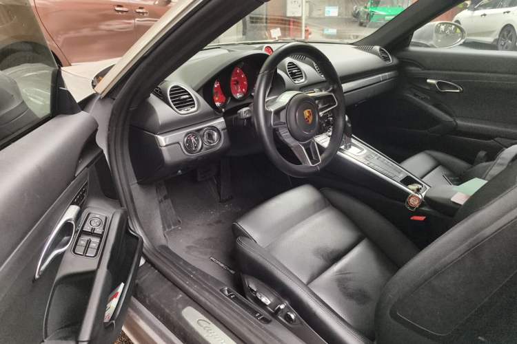 Used Porsche 718 2020 Cayman 2.0T Driver Seat