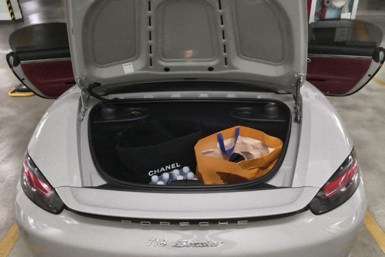 Used Porsche 718 2020 Boxster 2.0T Engine Bay