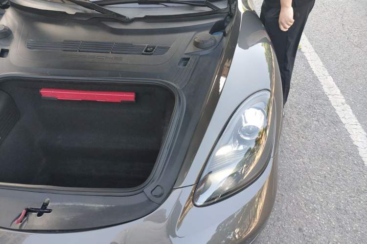 Used Porsche 718 2020 Cayman 2.0T Engine Bay Left