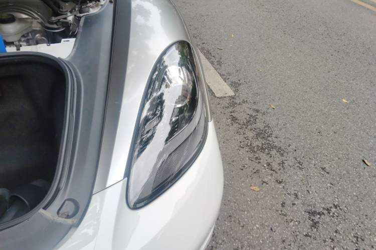 Used Porsche 718 2020 Boxster 2.0T Engine Bay Left