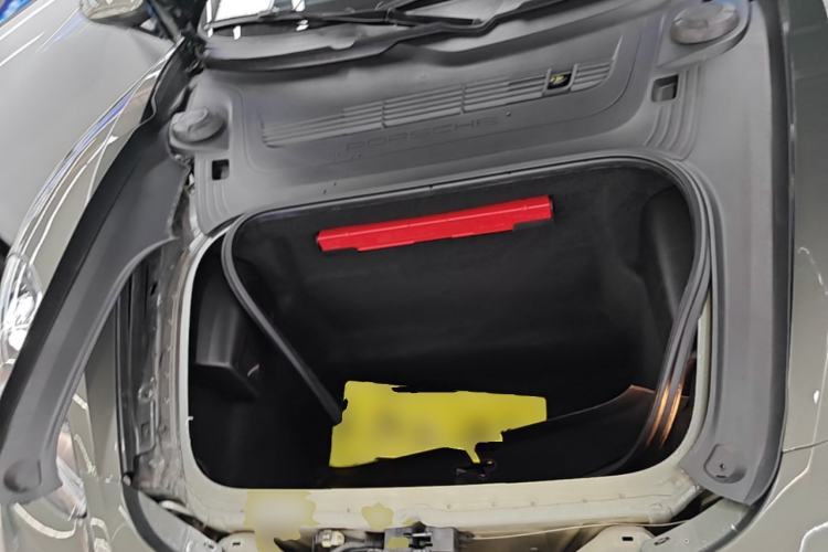 Used Porsche 718 2020 Cayman 2.0T Engine Bay