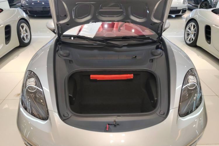 Used Porsche 718 2020 Boxster 2.0T Engine Bay