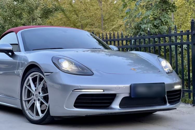 Used Porsche 718 2020 Boxster 2.0T Exterior 2