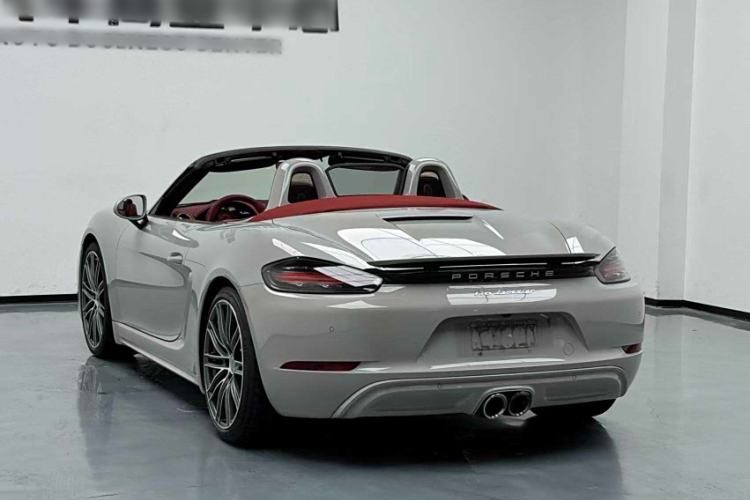 Used Porsche 718 2020 Boxster 2.0T Exterior 2