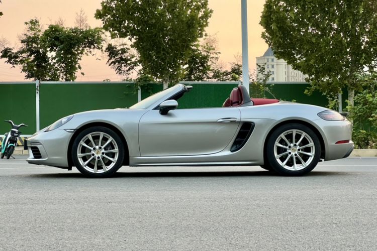 Used Porsche 718 2020 Boxster 2.0T Exterior 3