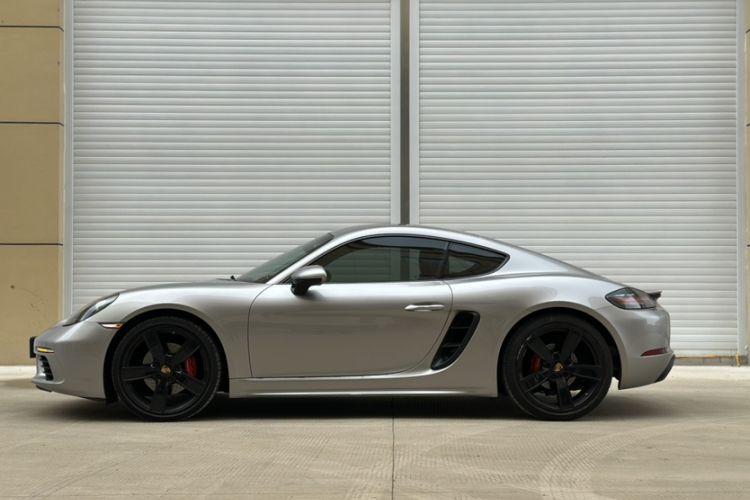 Used Porsche 718 2020 Cayman 2.0T Exterior 6