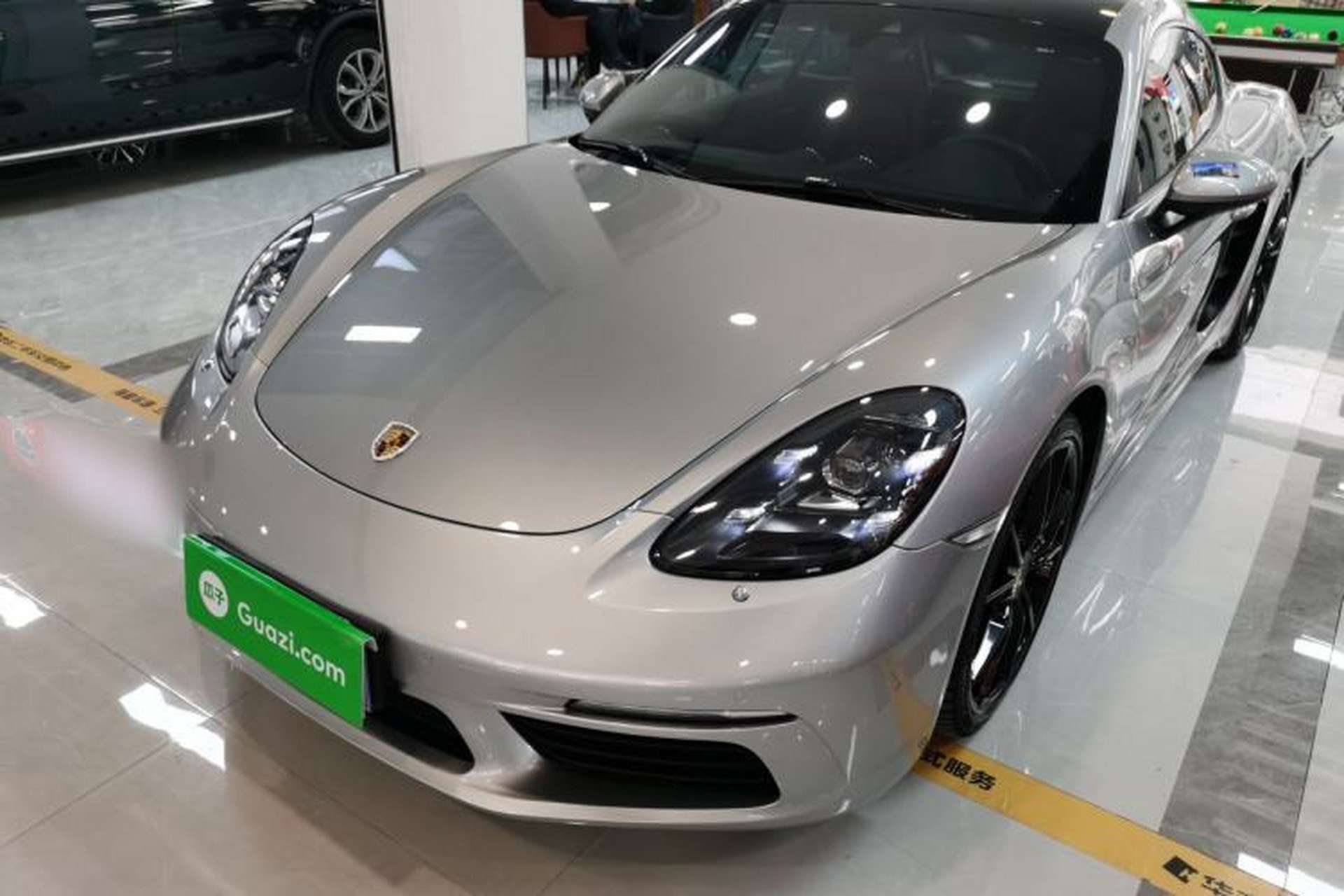 Used Porsche 718 2020 Cayman 2.0T Front Left 45 Deg