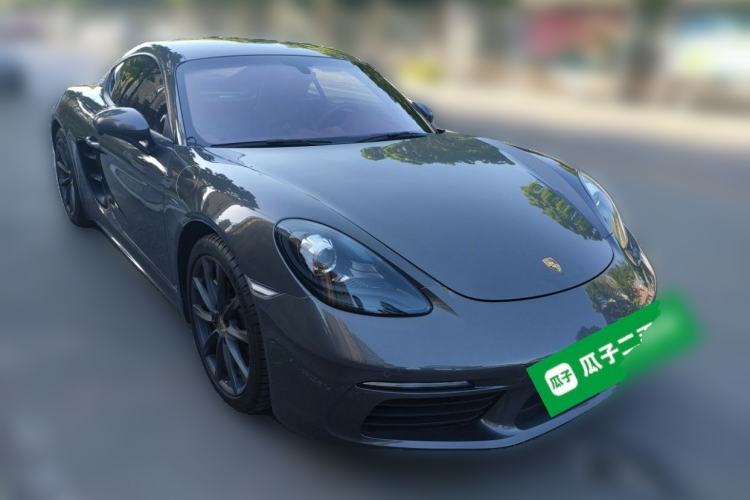 Used Porsche 718 2020 Cayman 2.0T Front Right 45 Deg