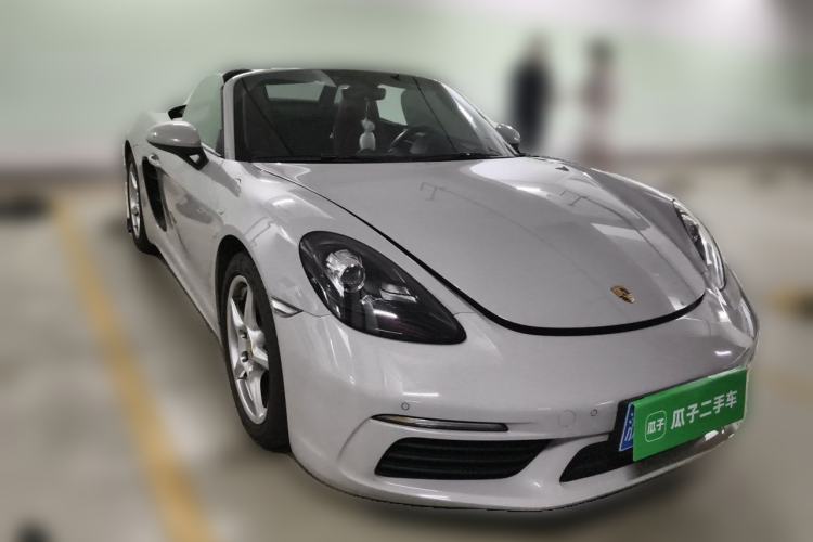 Used Porsche 718 2020 Boxster 2.0T Front Right 45 Deg