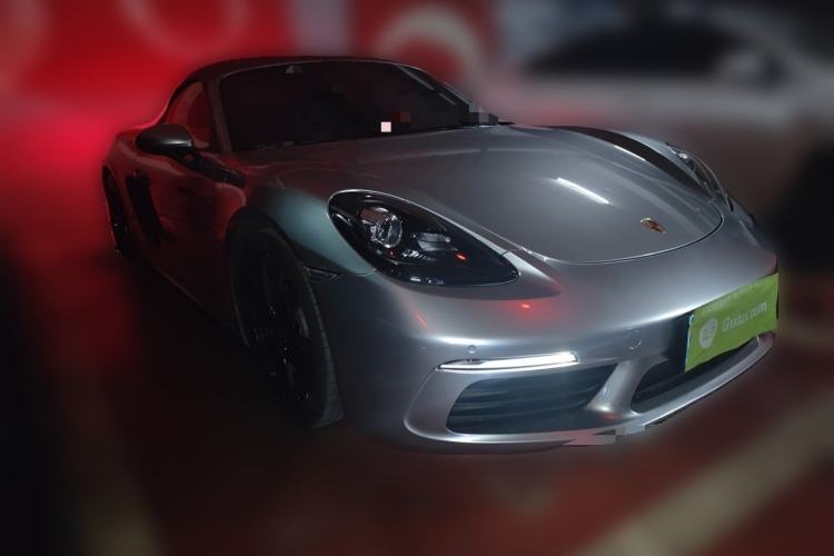 Used Porsche 718 2020 Boxster 2.0T Front Right 45 Deg