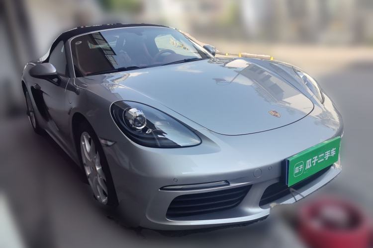 Used Porsche 718 2020 Boxster 2.0T Front Right 45 Deg