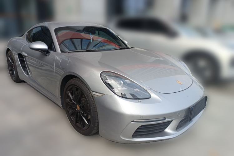 Used Porsche 718 2020 Cayman 2.0T Front Right 45 Deg