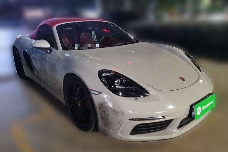 Used Porsche 718 2020 Boxster 2.0T Front Right 45 Deg
