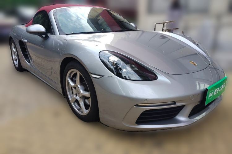 Used Porsche 718 2020 Boxster 2.0T Front Right 45 Deg