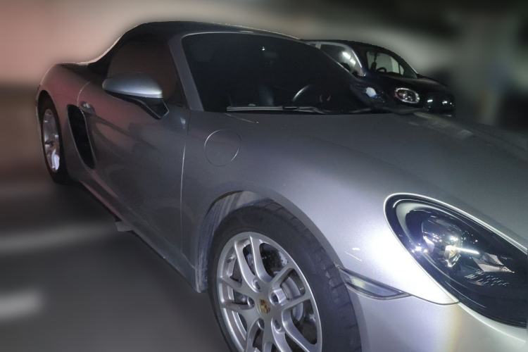 Used Porsche 718 2020 Boxster 2.0T Front Right 45 Deg