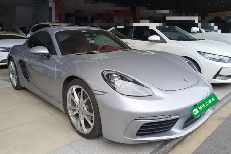 Used Porsche 718 2020 Cayman 2.0T Front Right 45 Deg