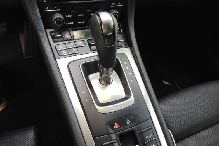 Used Porsche 718 2020 Boxster 2.0T Gear Lever