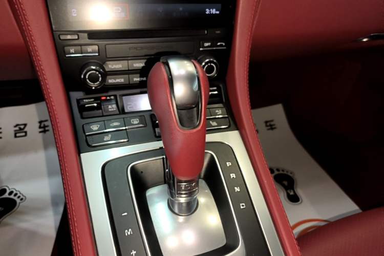 Used Porsche 718 2020 Boxster 2.0T Gear Lever