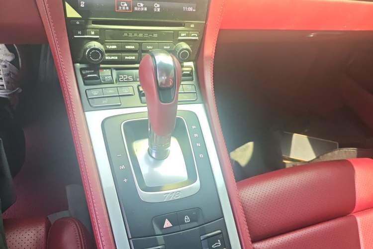 Used Porsche 718 2020 Cayman 2.0T Gear Lever