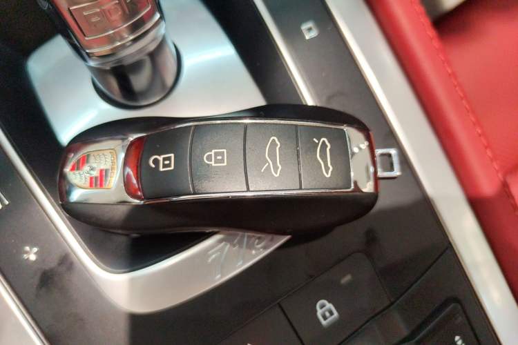 Used Porsche 718 2020 Boxster 2.0T Interior 1