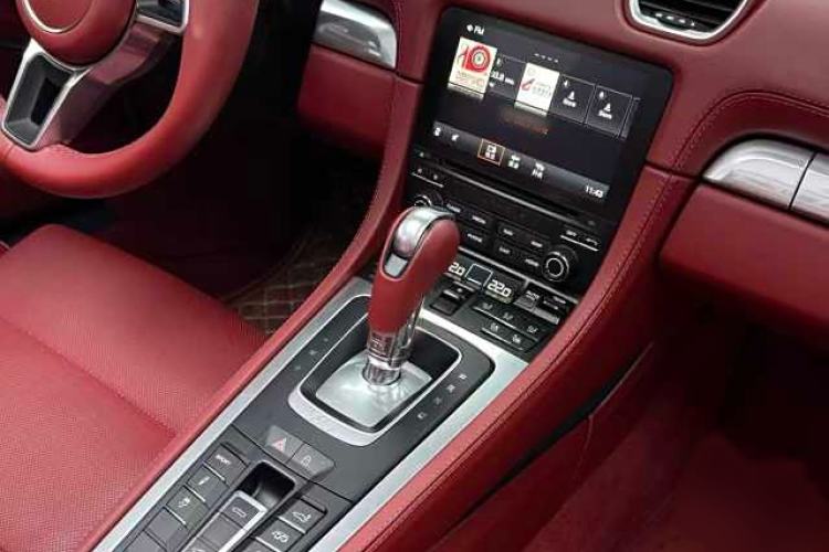 Used Porsche 718 2020 Boxster 2.0T Interior 7