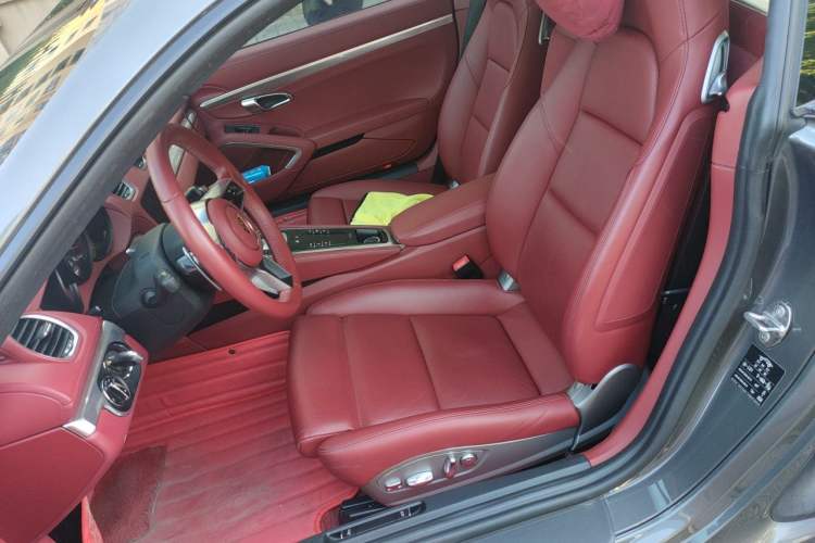 Used Porsche 718 2020 Cayman 2.0T Left Front Seat