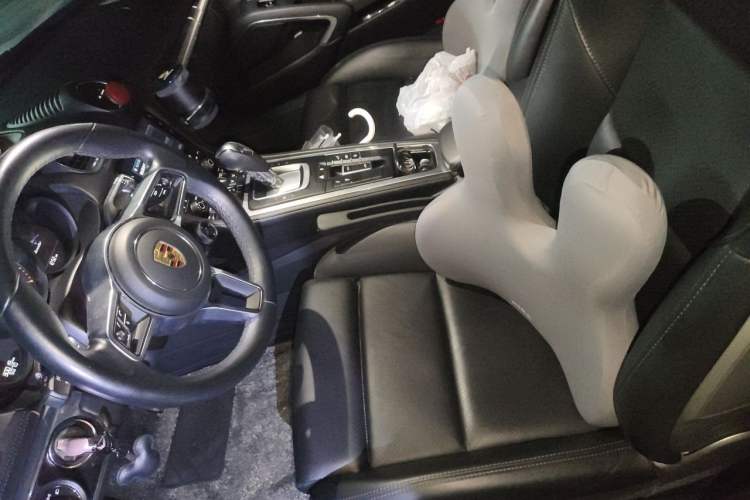 Used Porsche 718 2020 Boxster 2.0T Left Front Seat