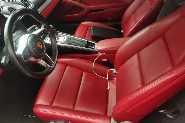 Used Porsche 718 2020 Cayman 2.0T Left Front Seat