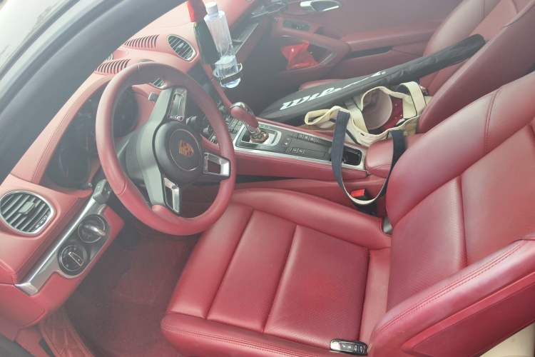 Used Porsche 718 2020 Cayman 2.0T Left Front Seat