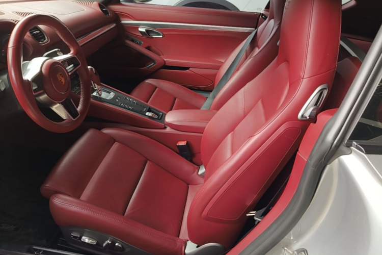 Used Porsche 718 2020 Cayman 2.0T Left Rear Seat