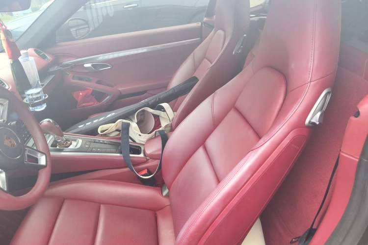Used Porsche 718 2020 Cayman 2.0T Left Rear Seat