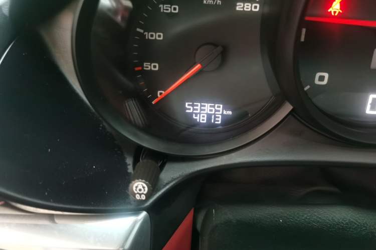Used Porsche 718 2020 Cayman 2.0T Odometer Close Up