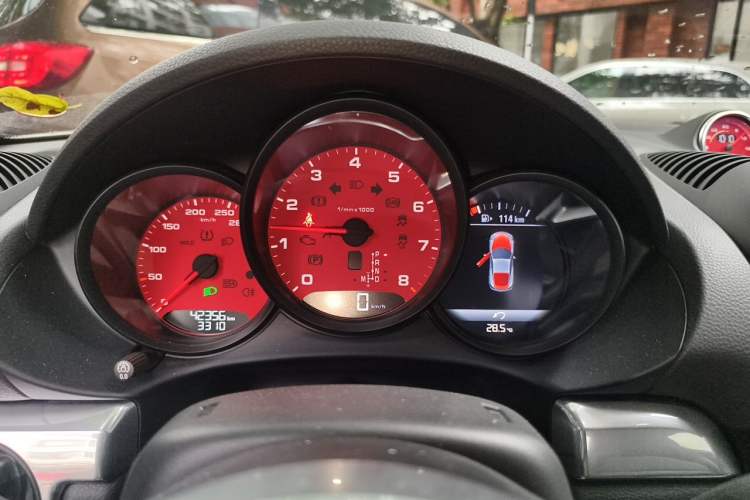 Used Porsche 718 2020 Cayman 2.0T Odometer Close Up