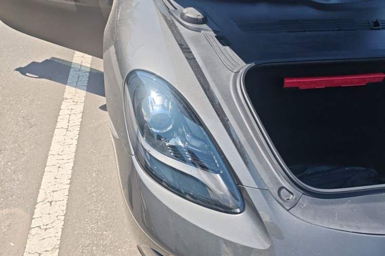 Used Porsche 718 2020 Cayman 2.0T Right Front Headlight
