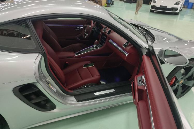 Used Porsche 718 2020 Cayman 2.0T Right Front Seat