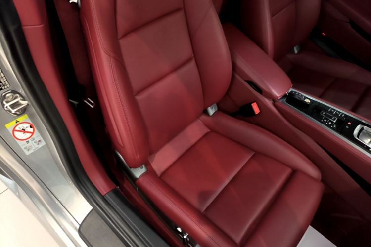 Used Porsche 718 2020 Boxster 2.0T Right Front Seat