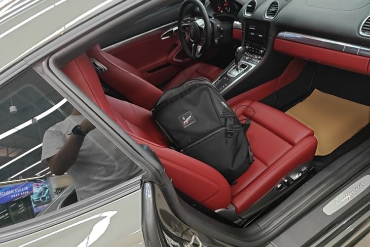 Used Porsche 718 2020 Cayman 2.0T Right Front Seat